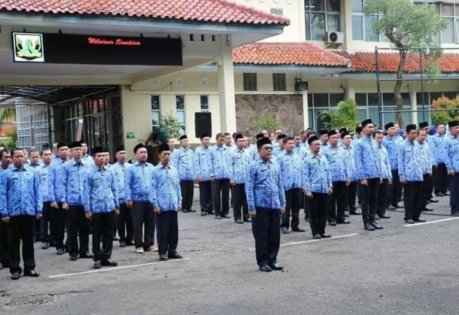 
					ASN Sisihkan Gaji Untuk Atasi Wabah Virus Corona