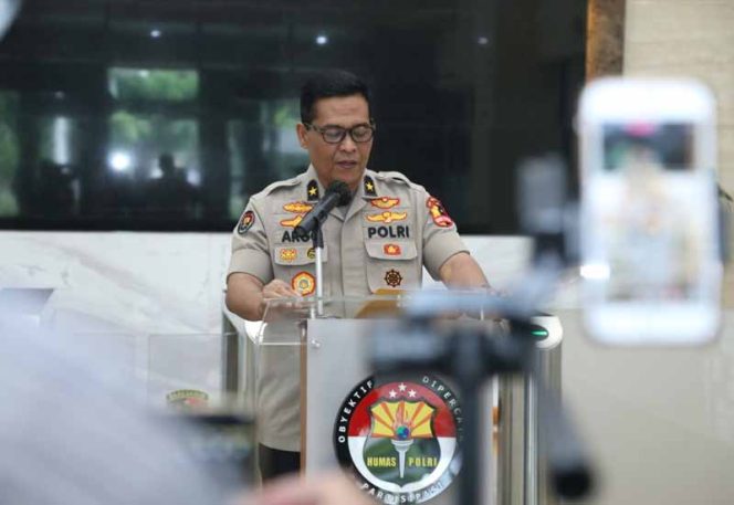 
					Karopenmas Divisi Humas Polri Brigjen (Pol) Argo Yuwono.