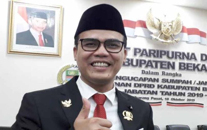 
					Ketua DPRD Kabupaten Bekasi, Aria Dwi Nugraha