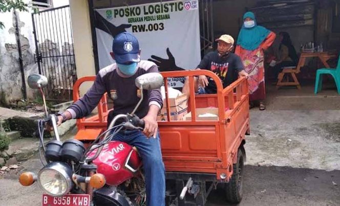 
					RW 03 Kota Baru Buka Posko Gerakan Peduli Sesama