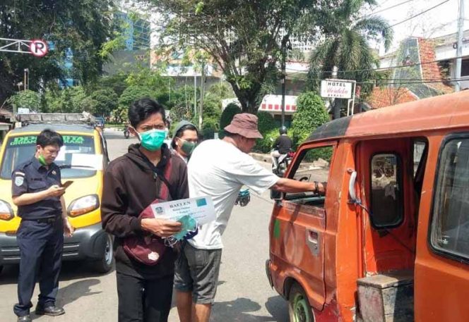 
					Organda Bagikan Masker
