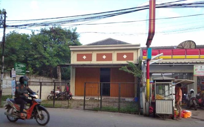 
					Ketua RT Keluhkan Sikap Perusahaan Ekspedisi