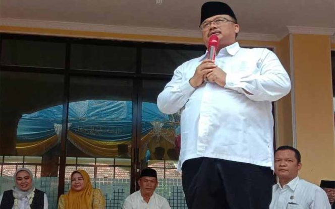 
					H Sopian, Kepala Kantor Kementerian Agama Kabupaten Karawang