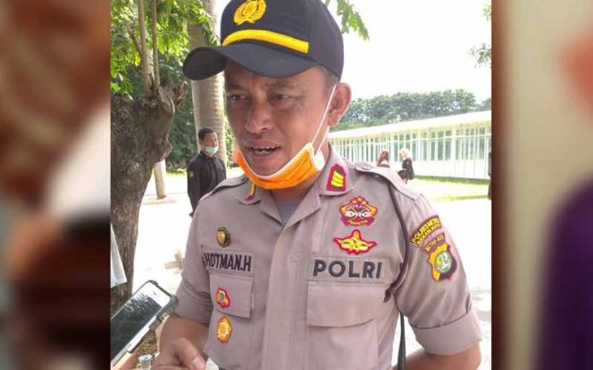
					Wakapolsek Bekasi Timur Ajun Komisaris Polisi (AKP) Hotman Hutajulu.