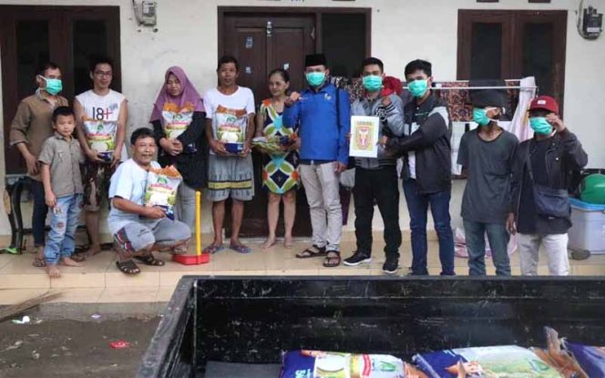 
					KNPI - GEMURA Salurkan Bantuan Pangan