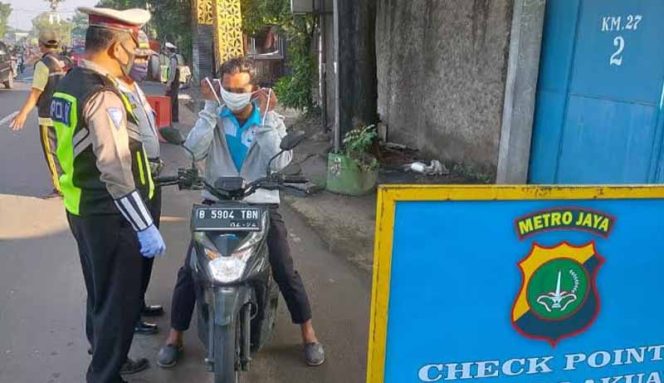 
					Pelanggar didominasi pengendara yang tak menggunakan masker, yakni sebanyak 2.429 orang.