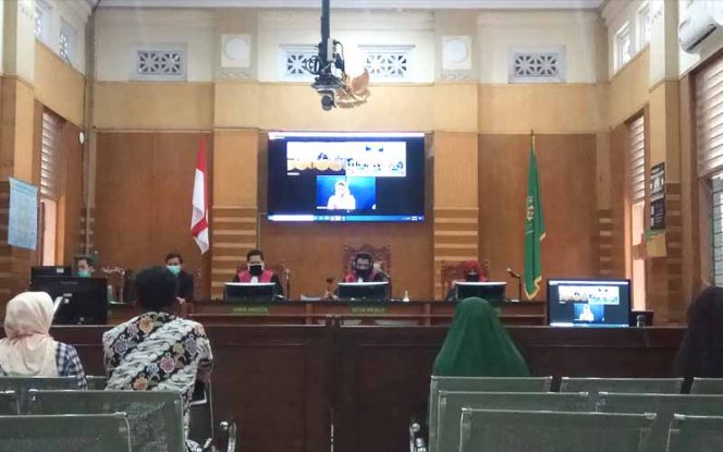 
					Suasana persidangan RM yang digelar di Pengadilan Negeri (PN) Kota Bogor, Selasa (7/4).