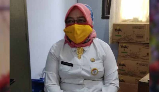
					Tetty Handayani, Sekretaris Kecamatan (Sekcam) Pondokgede Kota Bekasi.