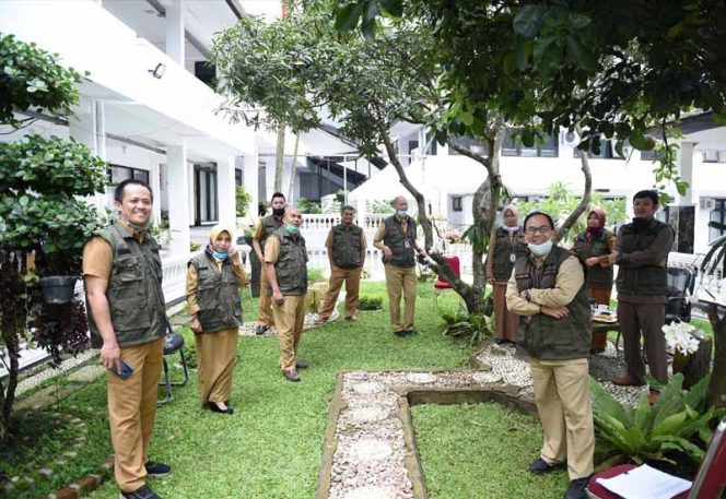 
					Sekda Gelar Meeting Secara Out Door