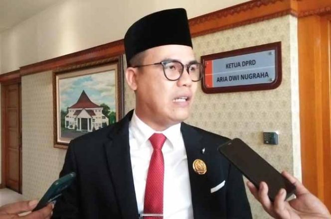 
					Ketua DPRD Kabupaten Bekasi, Aria Dwi Nugraha