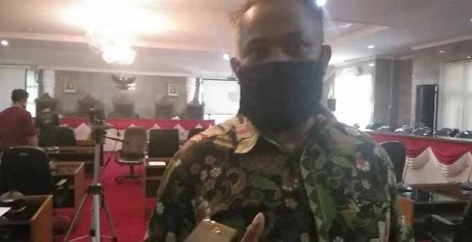 
					Ketua Komisi III Gagan Rachman Suparman