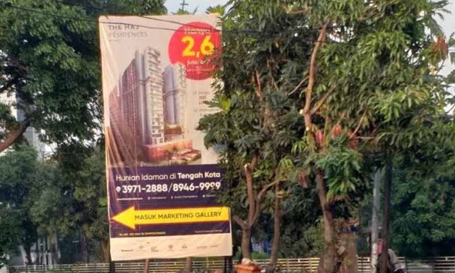 
					Reklame bentuk baliho milik PT MAJ Residence belum memiliki ijin
