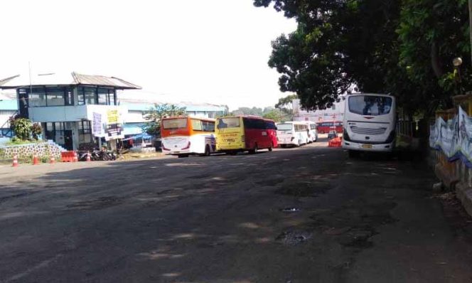 
					Terminal Baranangsiang