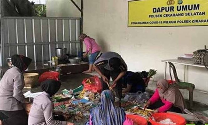 
					Bantu Masyarakat Terdampak Covid-19, Polres Metro Bekasi Bangun Dapur Umum