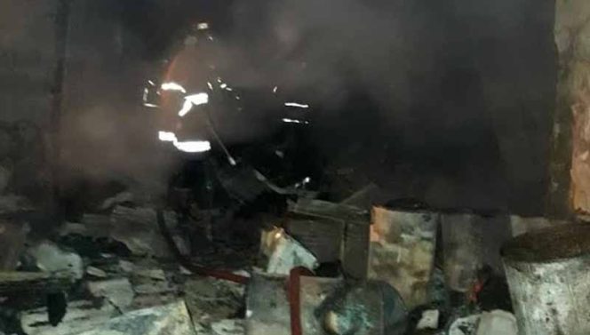 
					Kios Pasar Simpang Jomin Terbakar