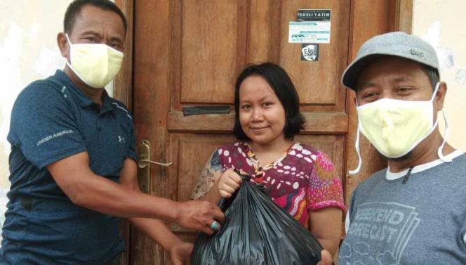 
					Distribusi Bansos RW 11 Jaksam Kondusif