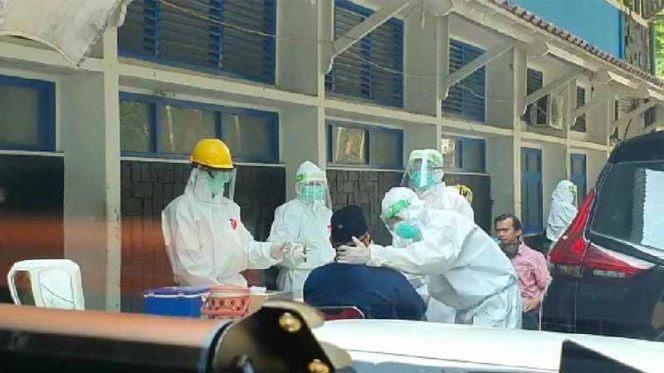 
					Swab Test Gratis Bukan Permintaan Dewan