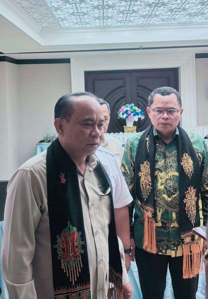 
					RAT 2024 INKOP TKBM Dihadiri Menkop Budi Arie dan Wamen Ebenezer