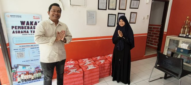 
					BRI BO Gatot Subroto Salurkan Jumat Berkah